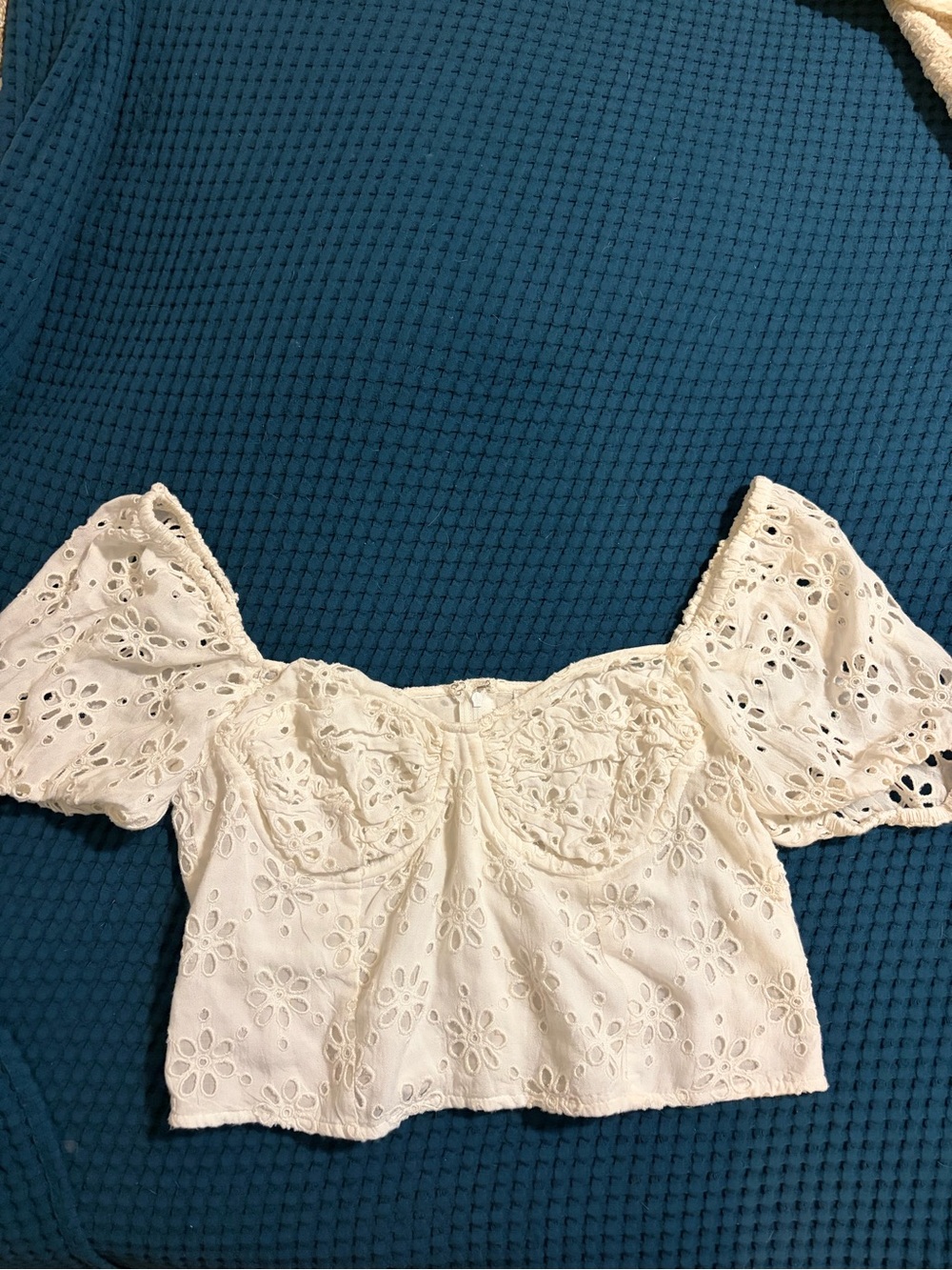 Amuse Society White Eyelet Off-Shoulder Crop Top